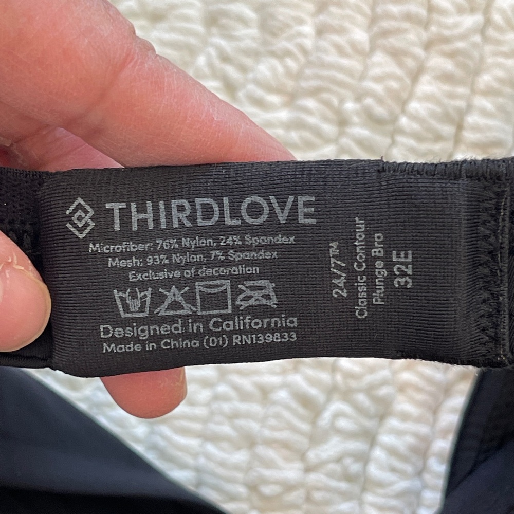 Third Love 24/7 Classic Contour Plunge Bra Size 32E Black Underwire - Picture 8 of 8